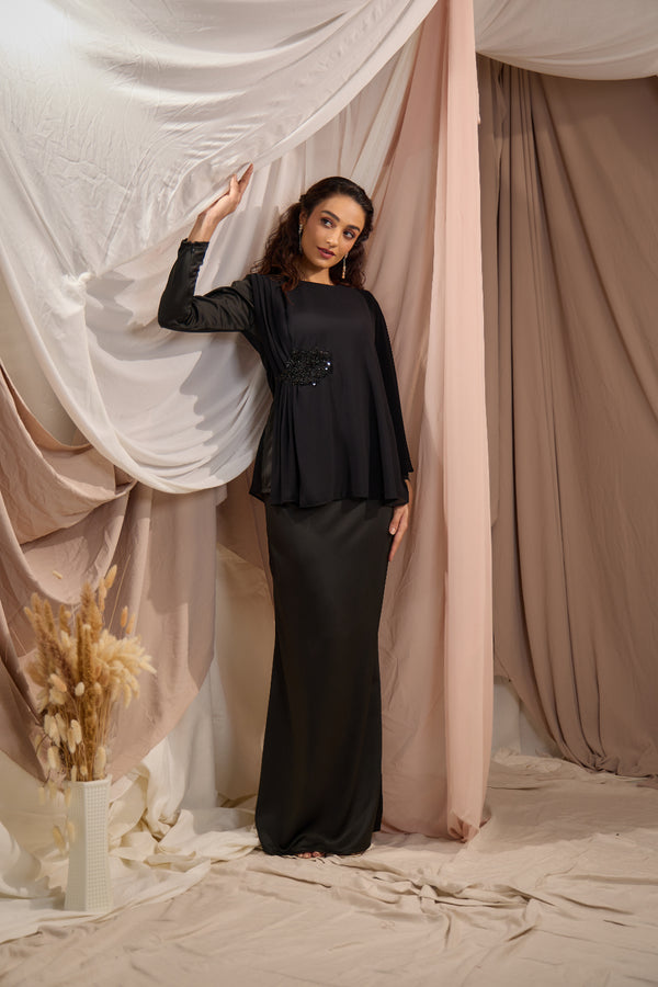 Athena in Black Moonlite