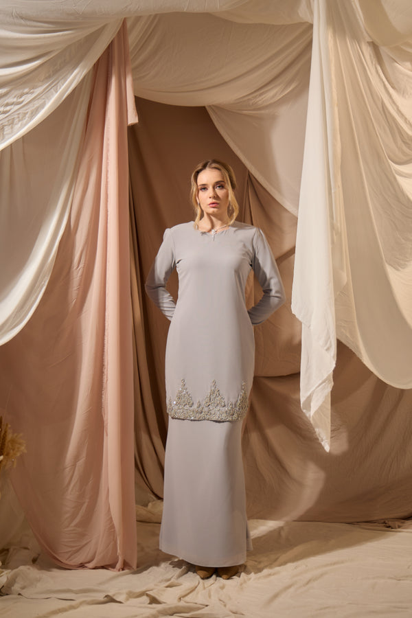 Zera in Radiant Platinum